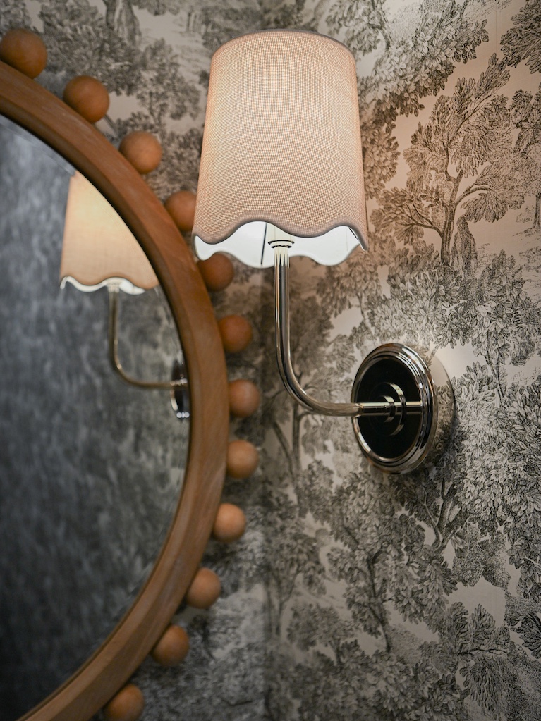 Accent lighting for powder bath remodel 